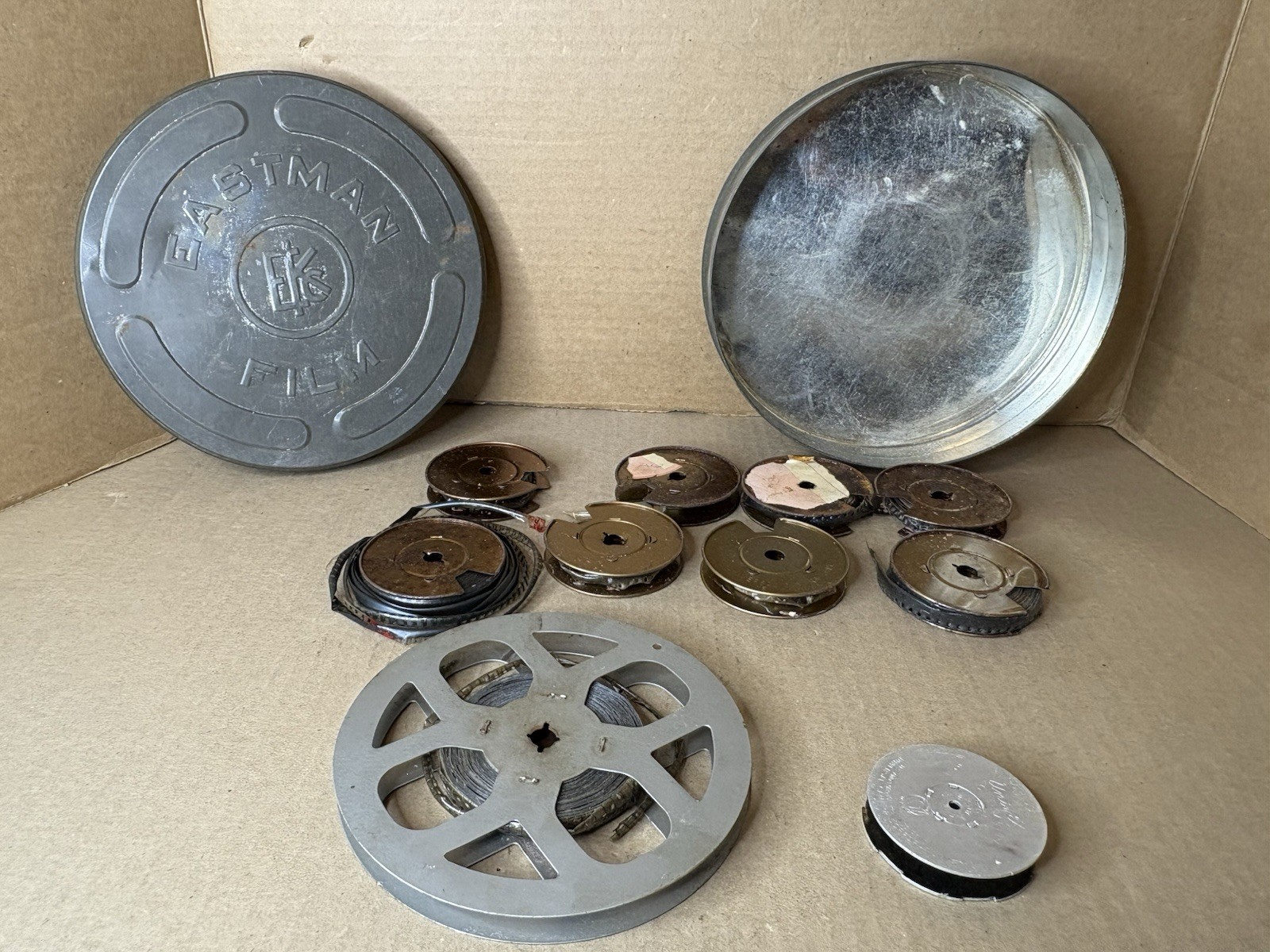Vtg Film Canister Eastman KODAK Co KODAK Kodascope Movie Tin w/ 10 BONUS Reels