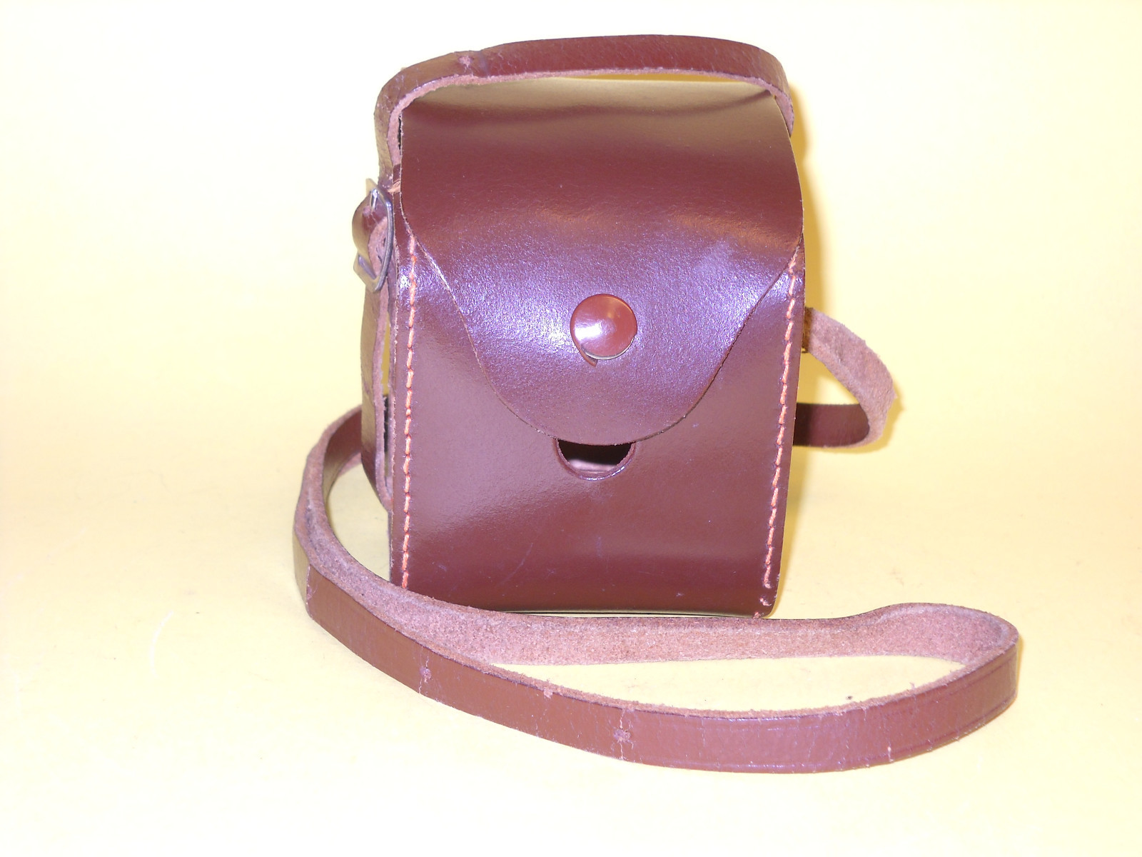 Vintage case in leather for Bilora Boy in very good condition!