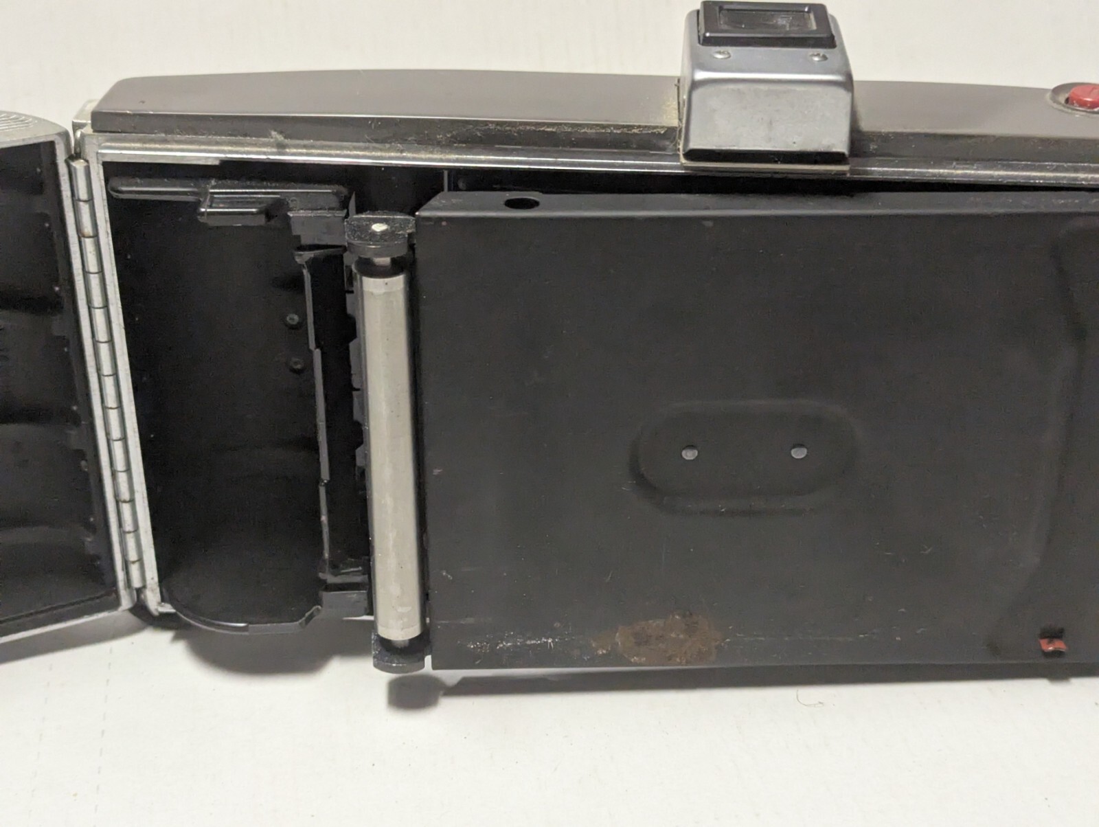 vintage polariod and agfa cameras for display or repair only,untested,dusty