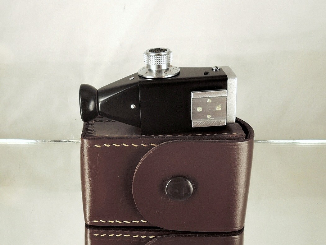 Viewfinder Flexaret Meopta s black 24×36 CLA older design with screws VERY RARE