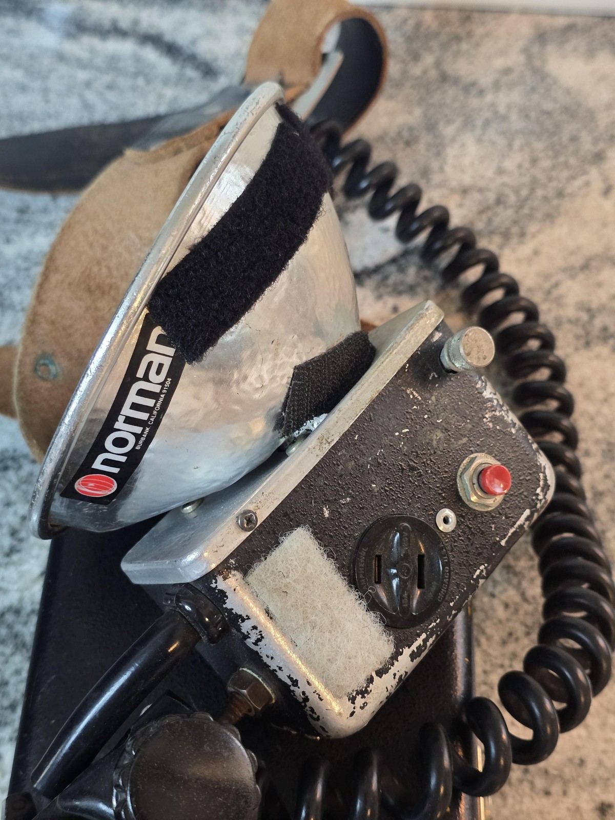 Vintage Norman 200B Portable Flash Strobe Unit Burbank CA Photography Equipment