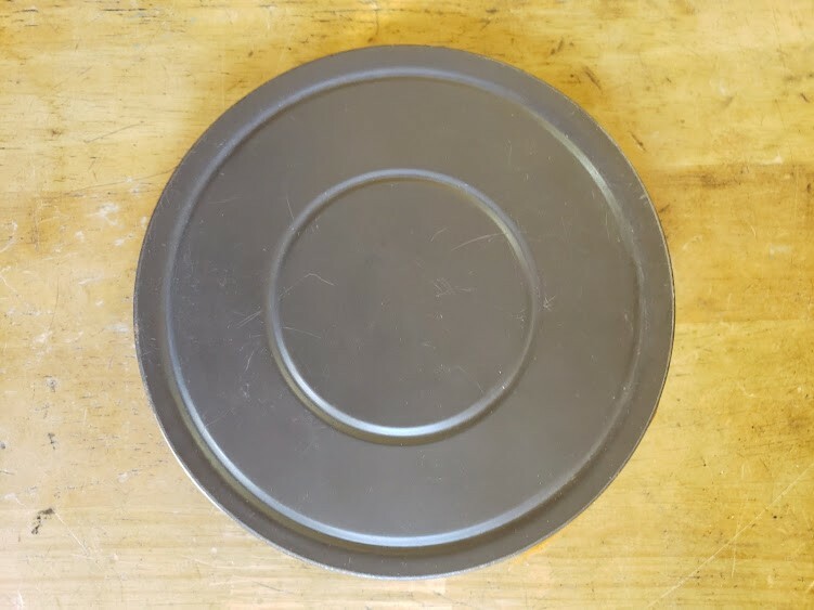 Vintage Empty metal 2 film reels and 3 cans