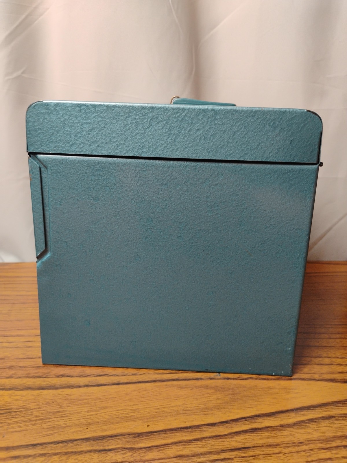 8mm Film Reel Cannister Metal Storage Case 12 Slot Vintage Blue Good Condition