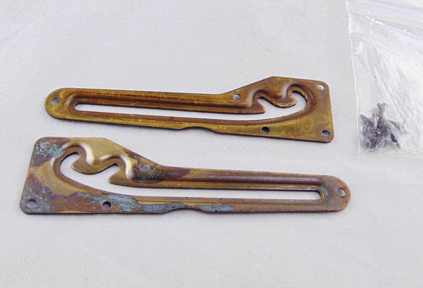 Graflex 4×5 Crown or Speed Graphic Interior Front Door Latch Brackets w/ Screws