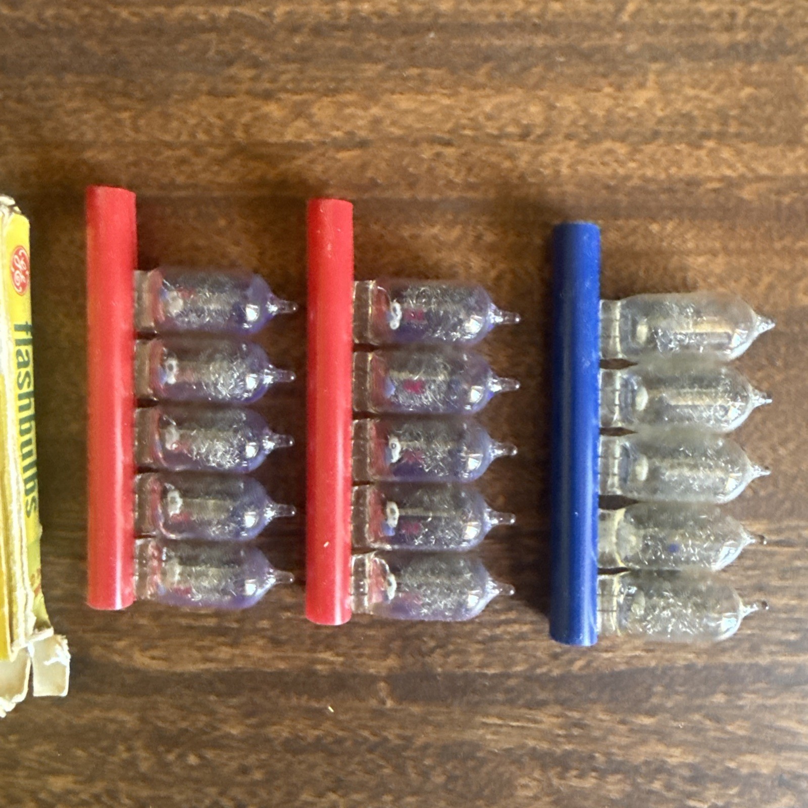 VTG GE Flashbulbs AG-1 , 15 Bulbs Total with Two Original Boxes