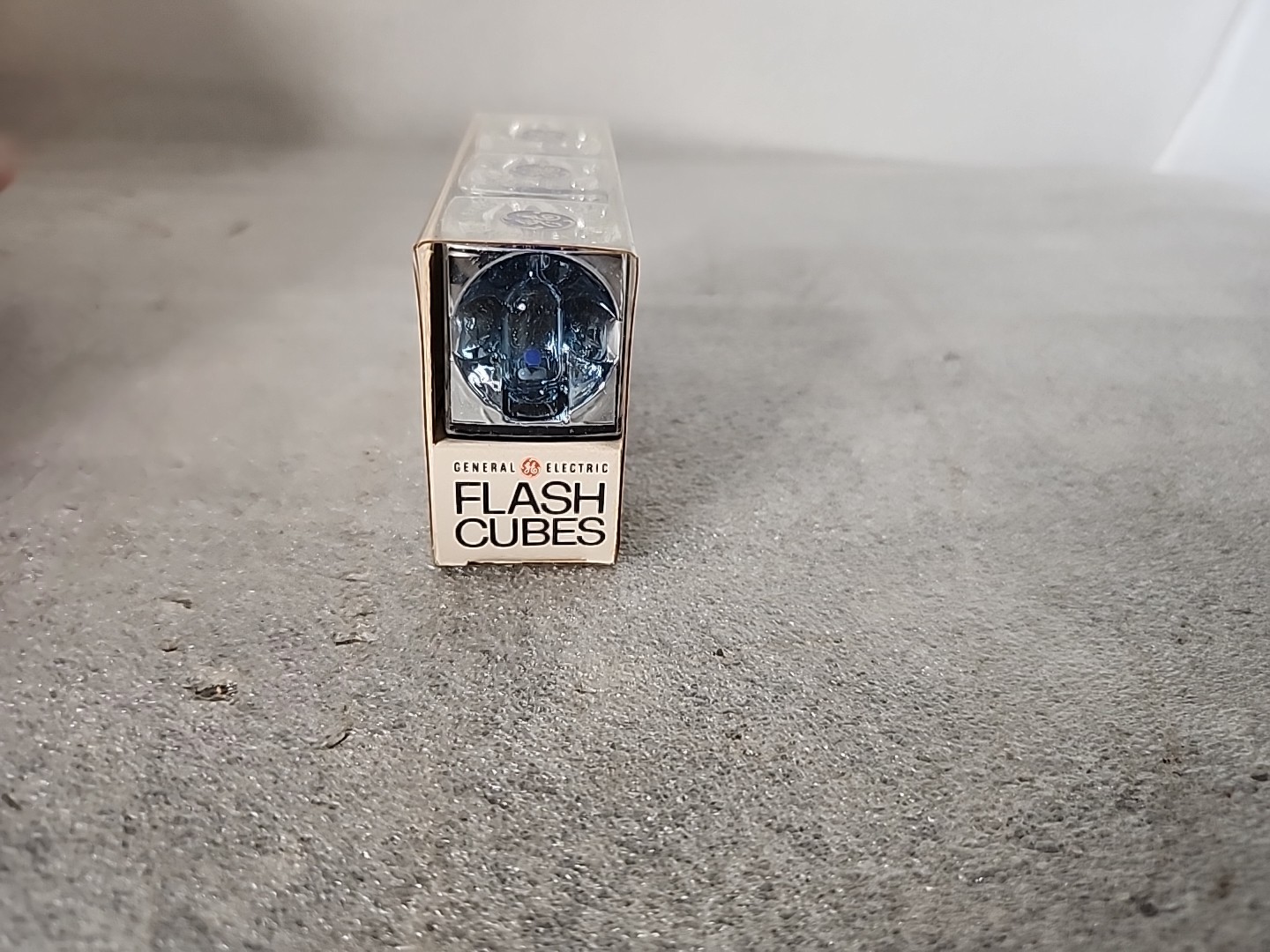 Vintage GE Flash Cubes – 3 Cubes/12 Flashes – Original Packaging