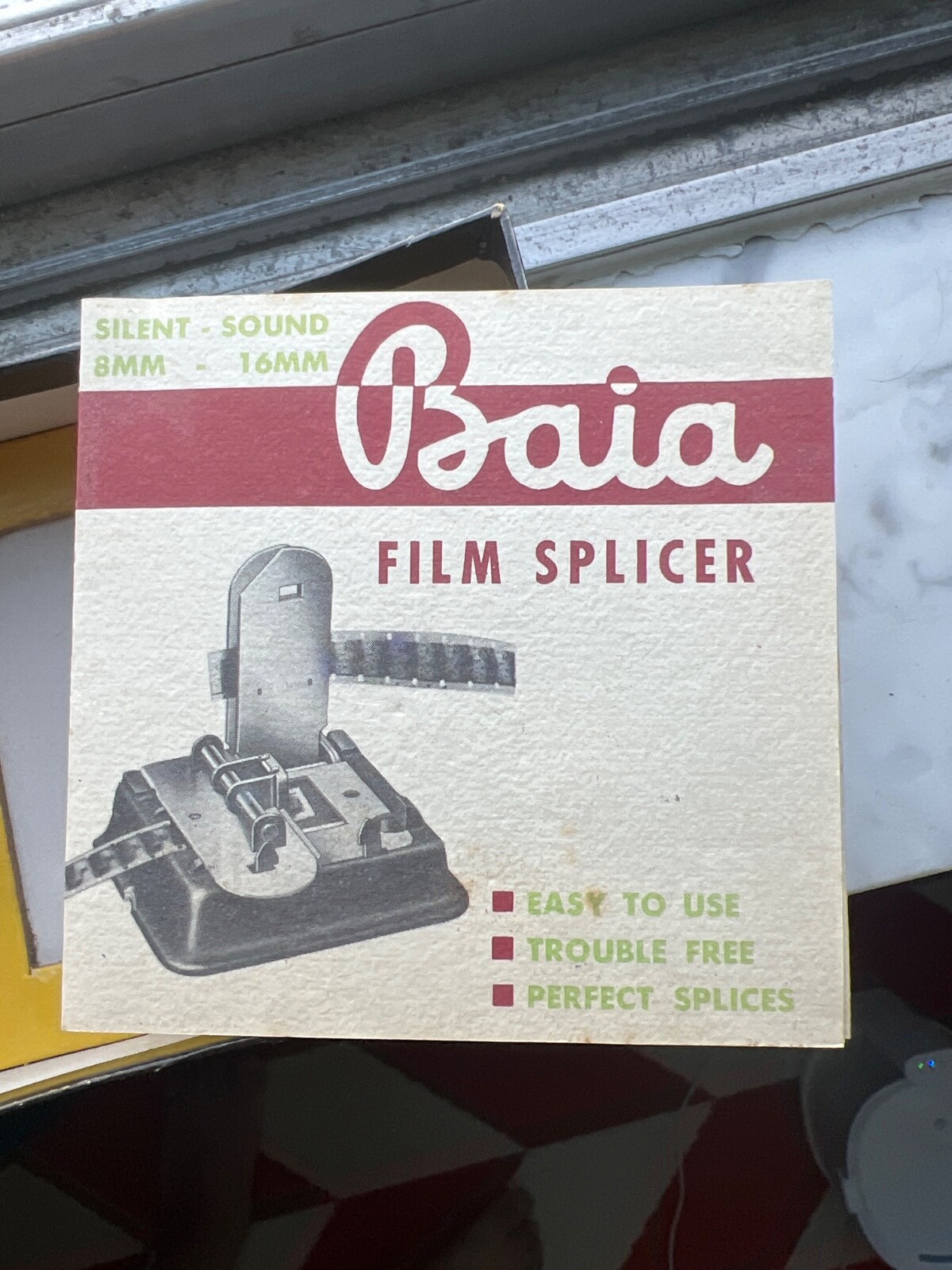 Vintage Baia 8-16mm film cutter/splicer (comes with instruction booklet)