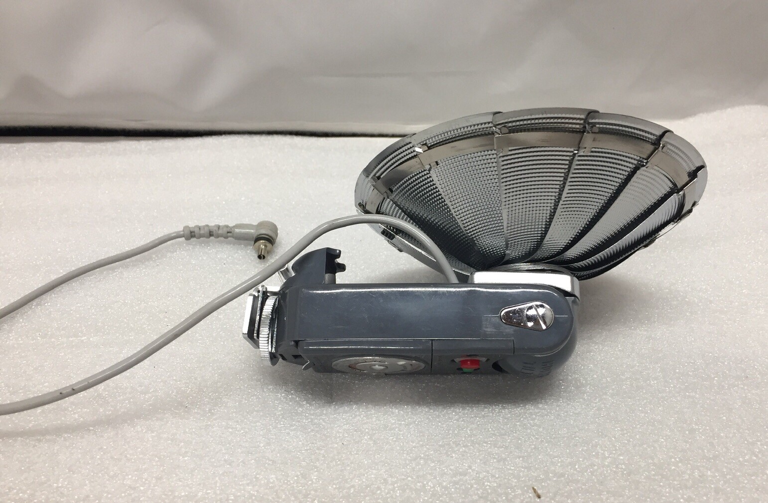 Vintage Honeywell Tilt-A-Mite Camera Equipment Flash Collapsible Fan