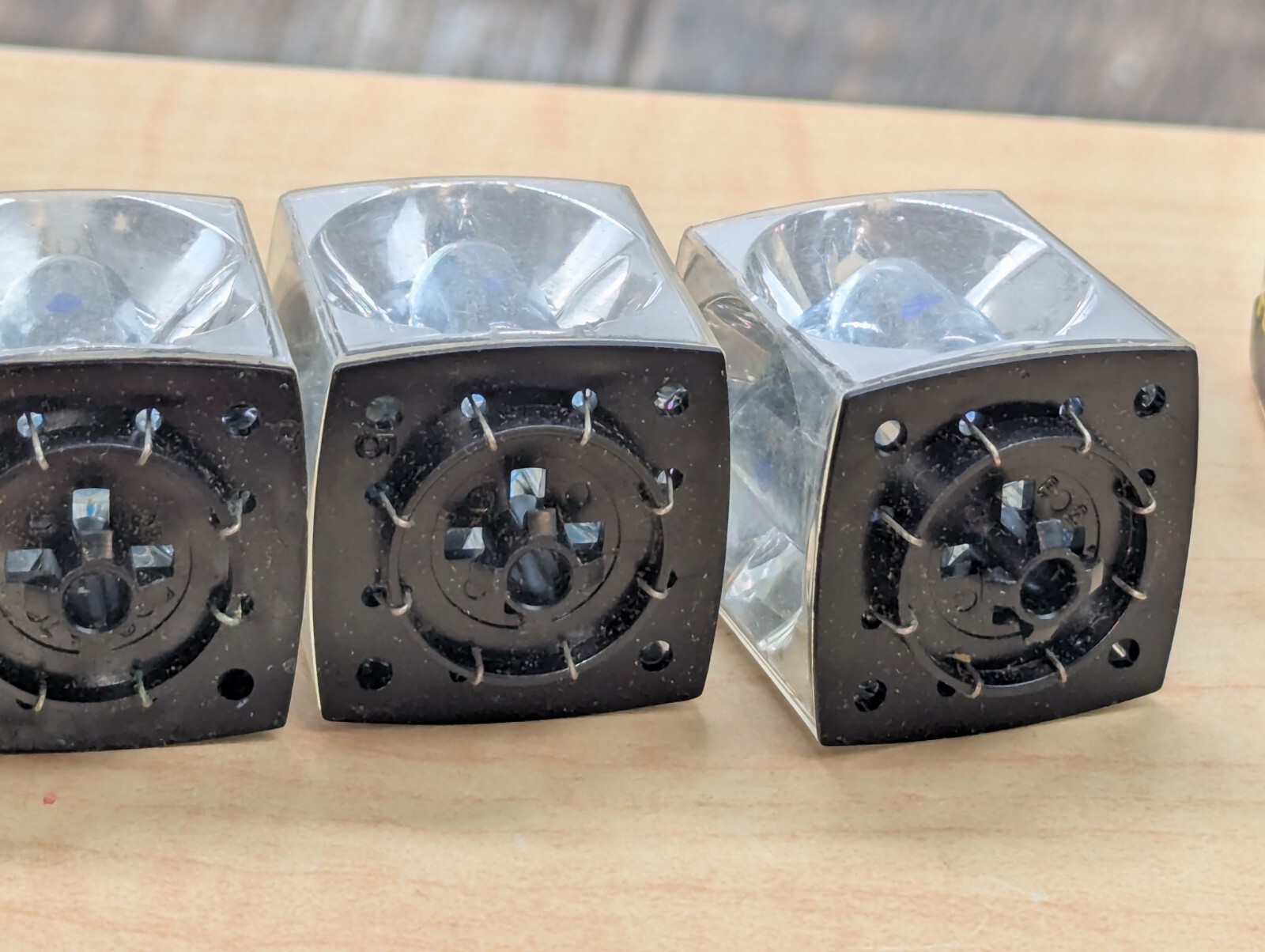 Vintage Sylvania Blue Dot Flash Cubes In Box And Loose. 9 Cubes . 4 Flash🧡💜🤎