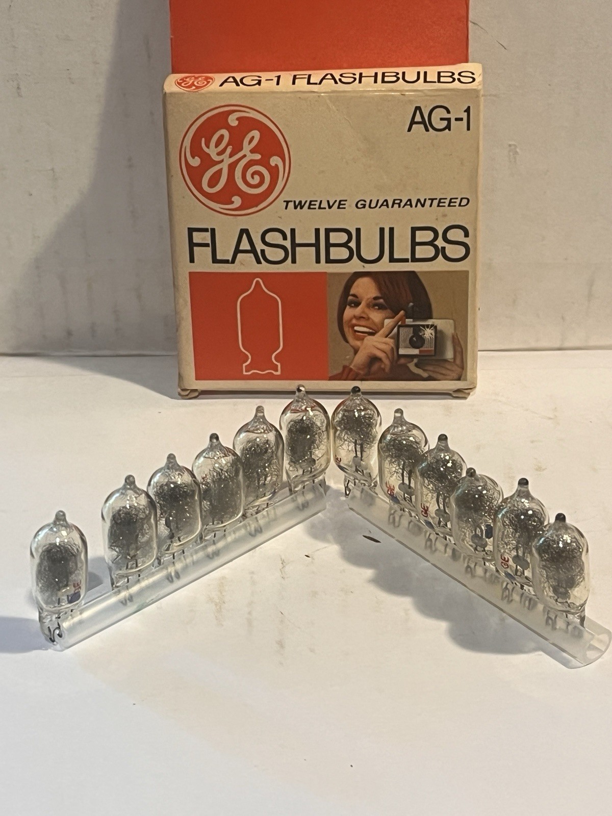 Vintage GE Flash Bulbs, AG-1, 12 Bulbs