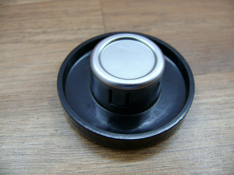 Genuine Voigtlander Prominent Body Cap