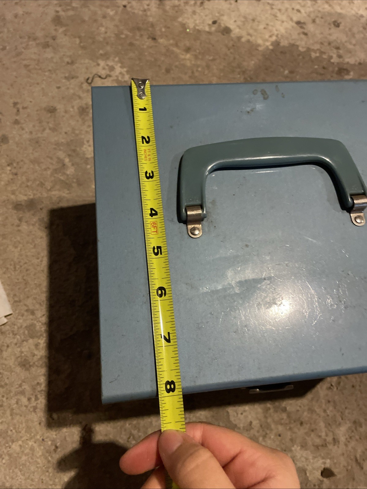8mm Film Storage Case Box with 12 Slots & 3 7” Metal Reels 1960s