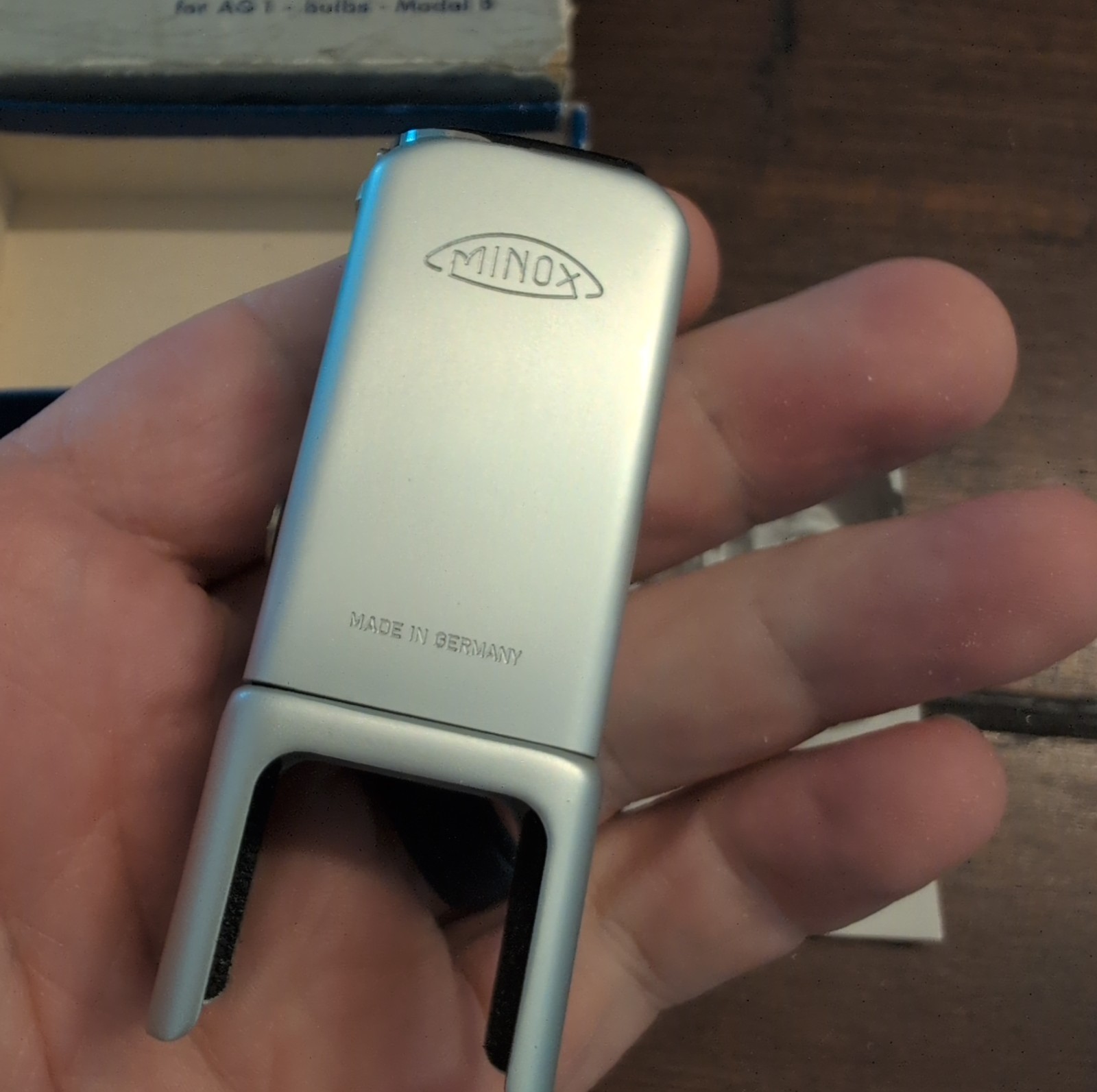 Minox B.C. Flashgun Model B for AG-1 Flashbulbs w/ Case Box Great Shape