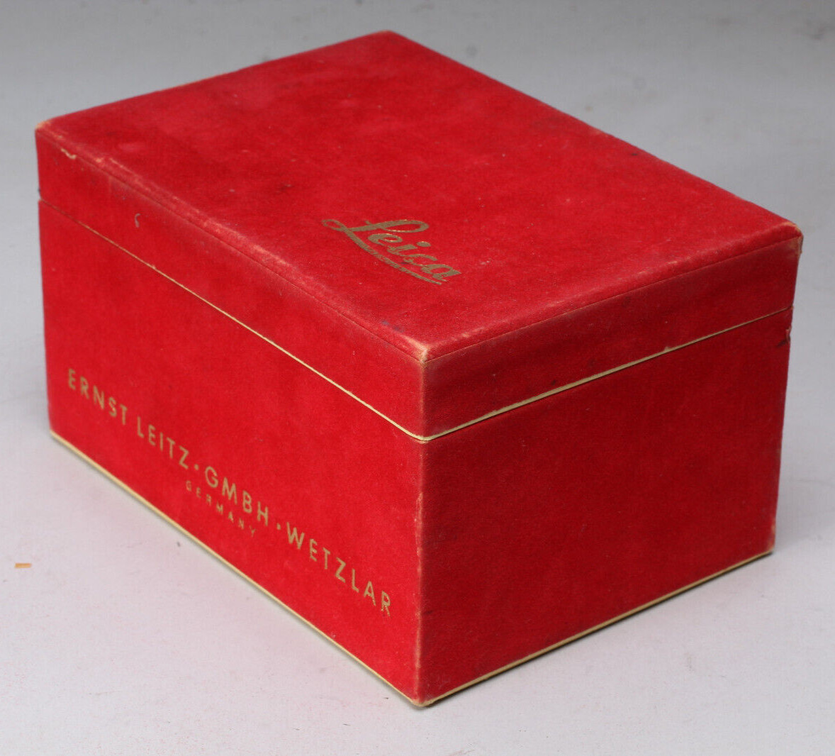 1955 LEICA M3 RED VELVET BOX WITH CAMERA AND LENS SERIAL NUMBERS