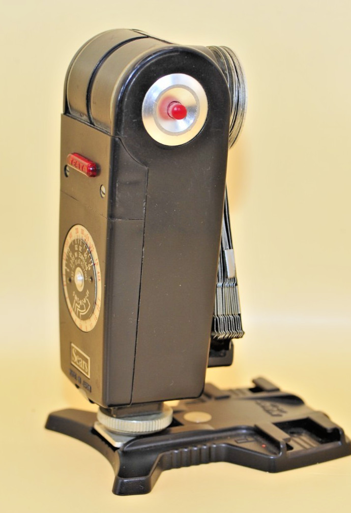 VINTAGE 1950s COLLECTIBLE SEARS Tilting-Folding FLASH made in Japan
