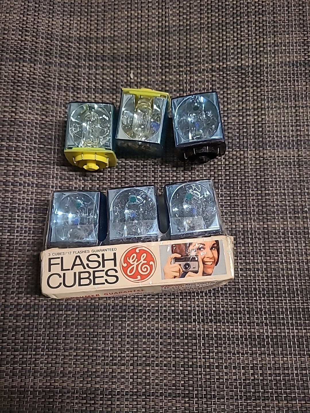 Vintage GE Flash Cubes Package 6 Cubes Flashes Camera Accessory