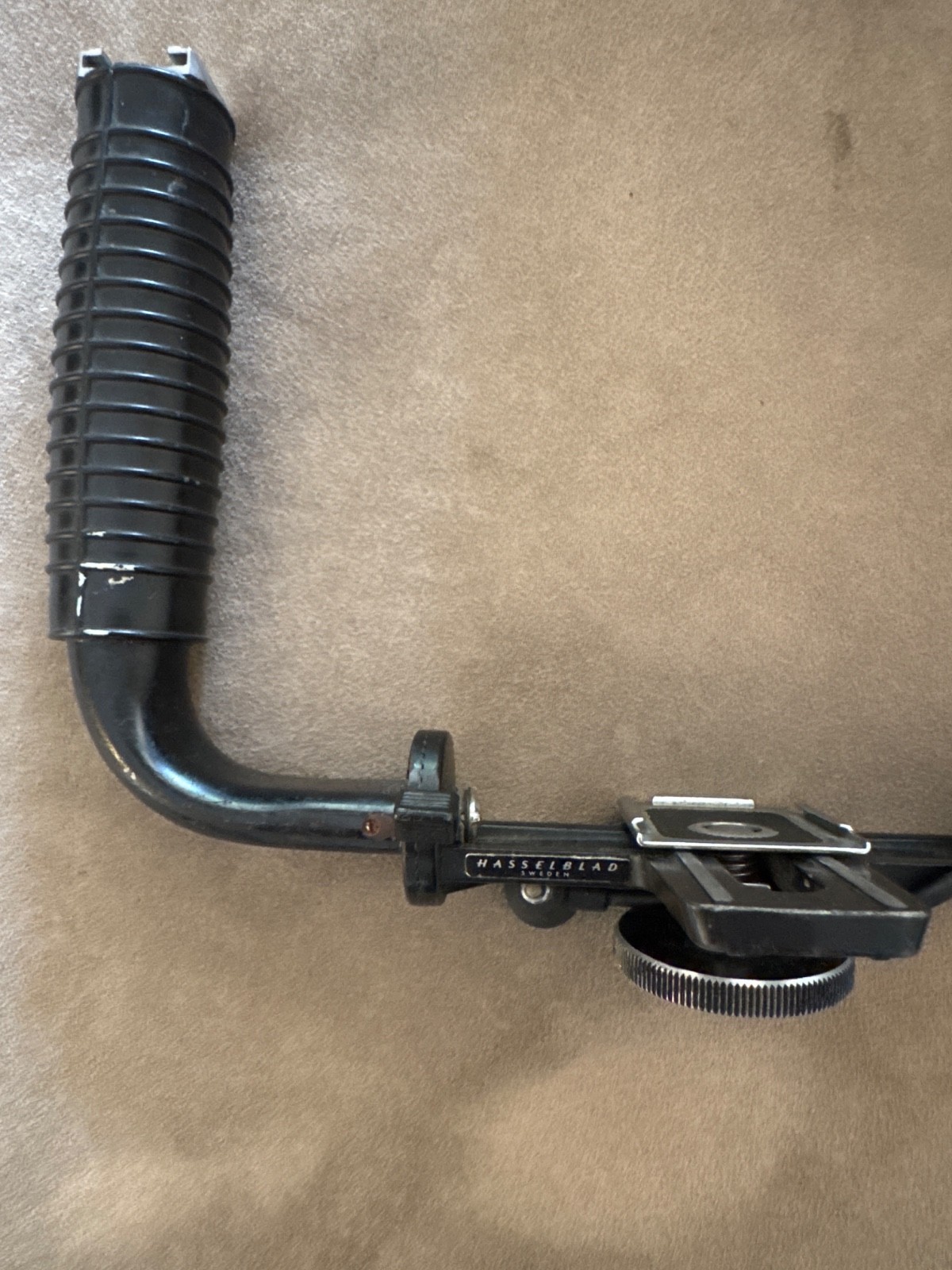 Vintage Hasselblad Sweden Dual Handle Flash Grip Bracket V-System Camera Support
