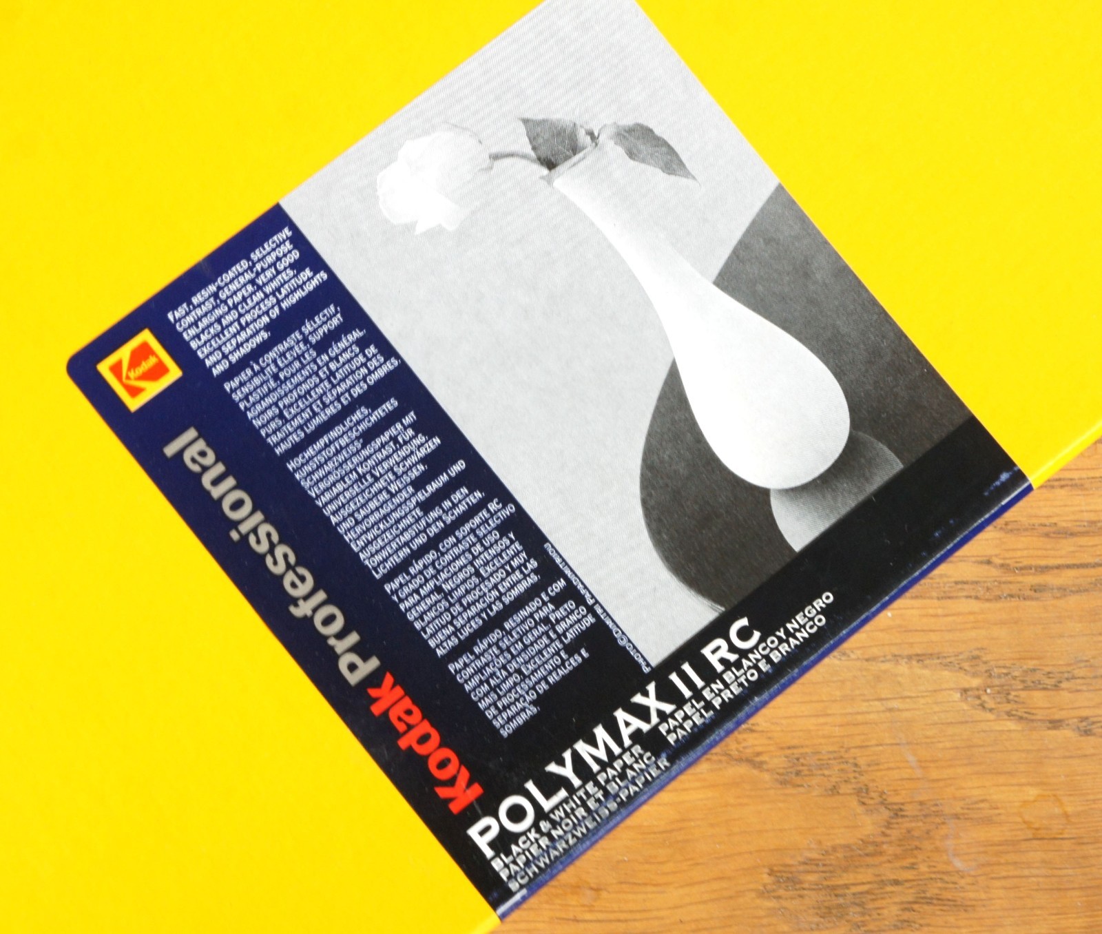 RARE Kodak Professional POLYMAX II RC BW PAPER 12 x 16 in 30×40 cm Cat 647 1981
