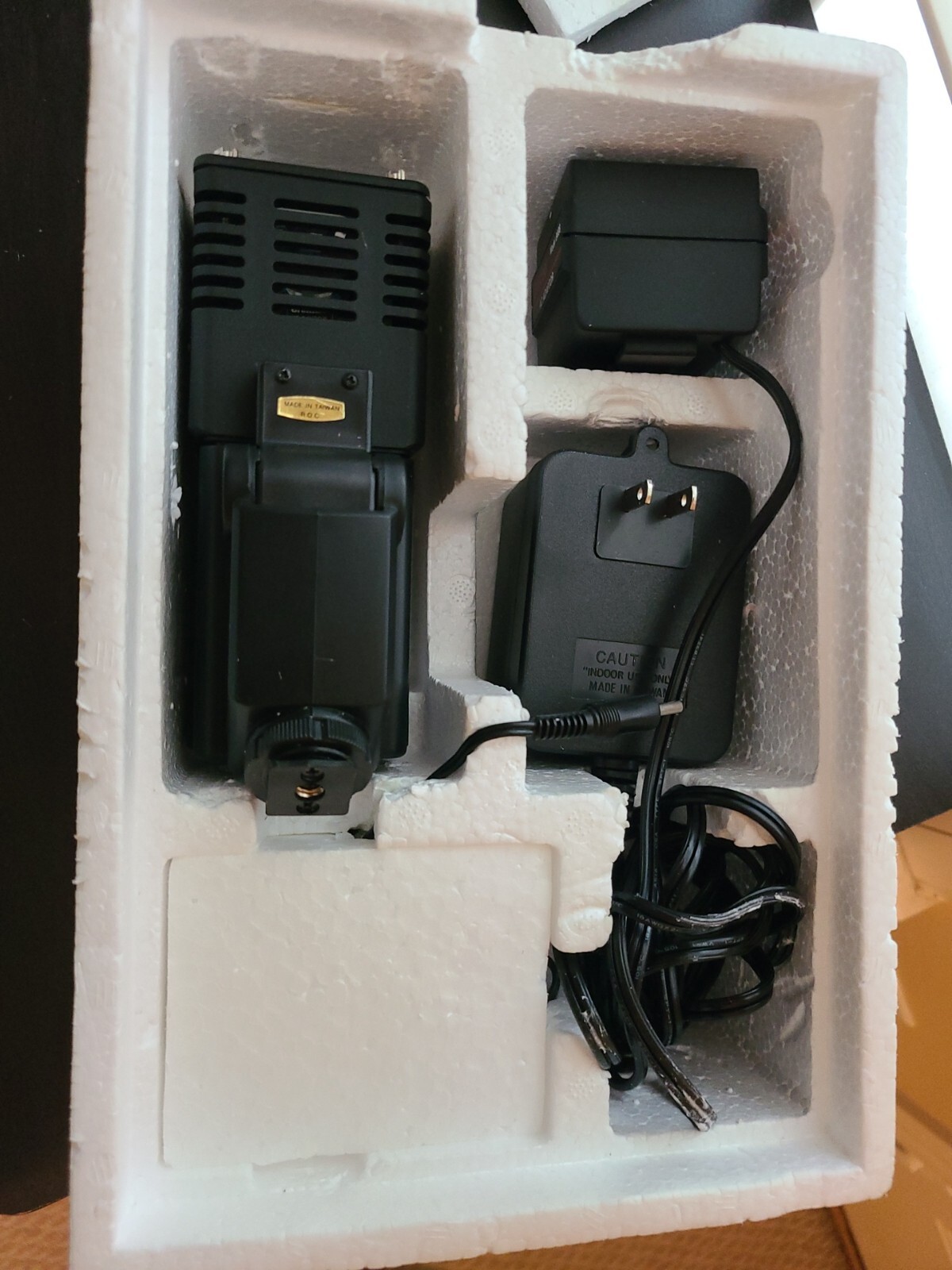 CamGear ProCam AC/DC Adapter Video Light Model 8408