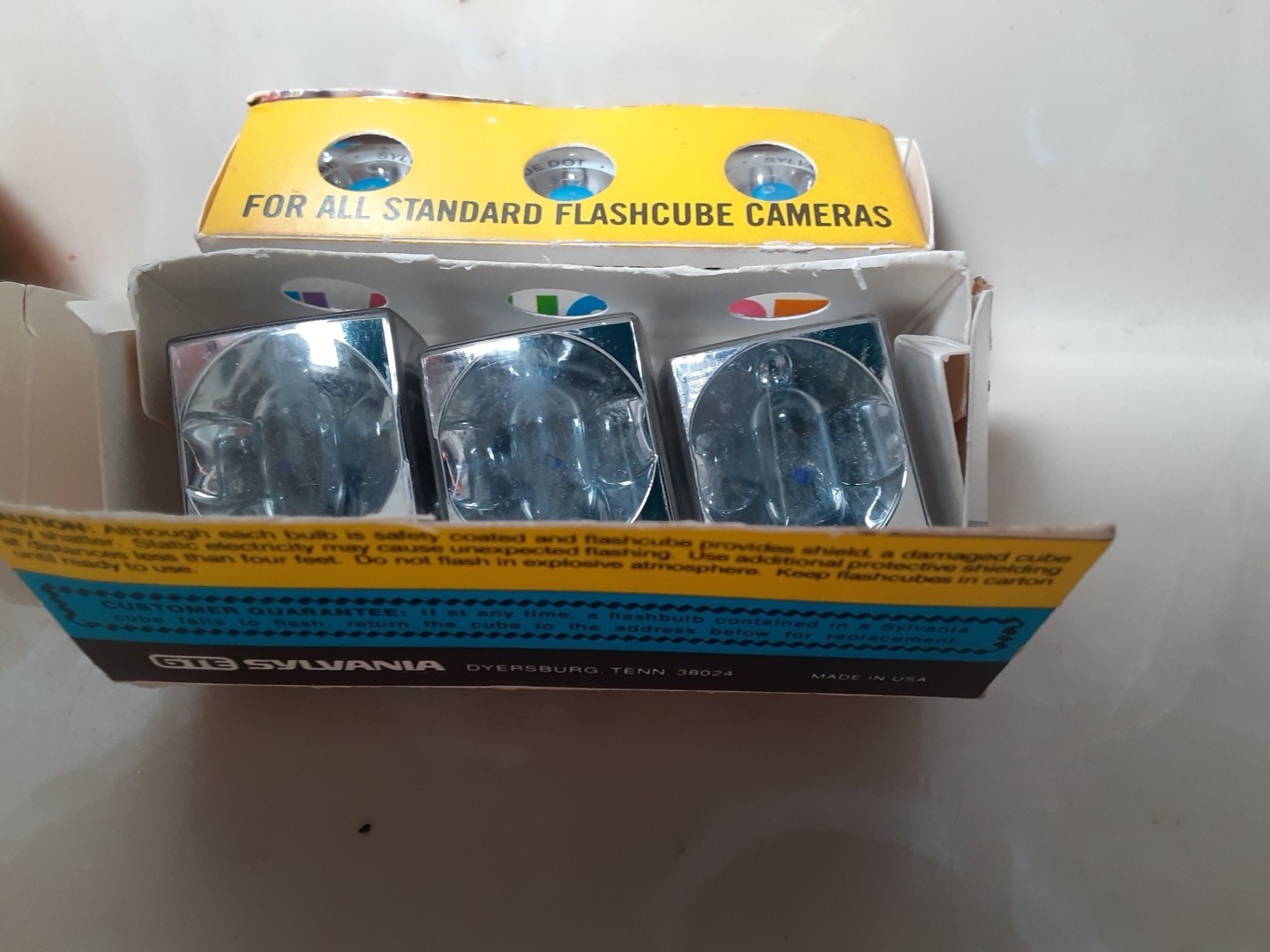 3 packs Vintage Sylvania Blue Dot Flashcubes in original boxes w/3 unboxed cubes