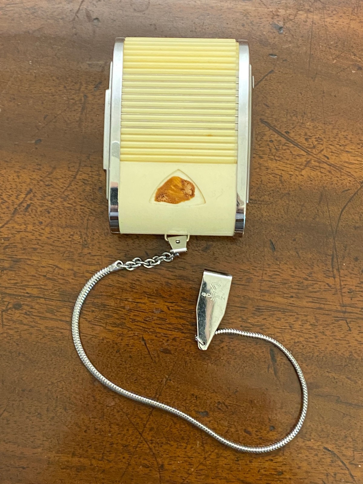Gossen Color Finder, non-operating, with chain.