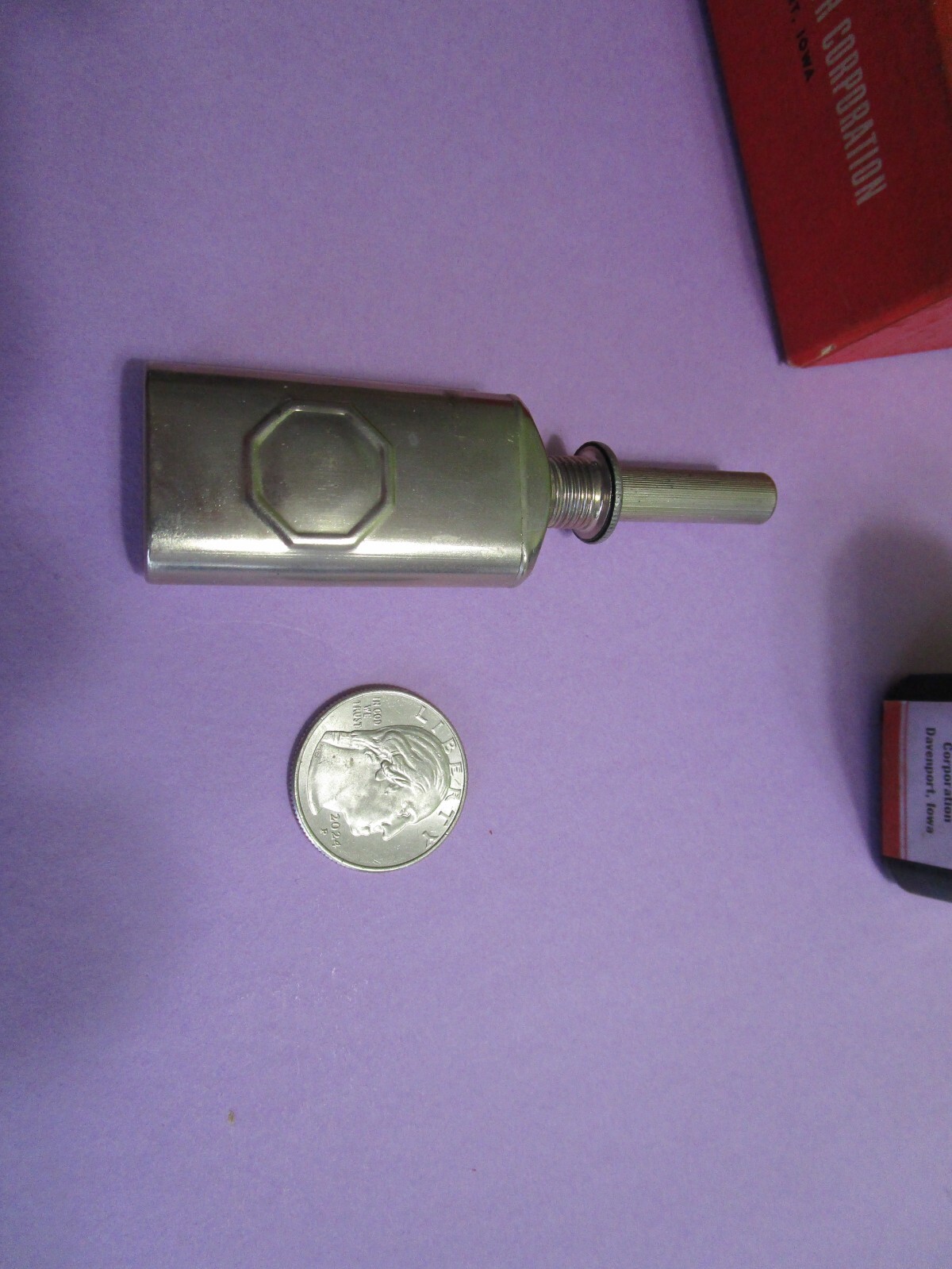 VTG VICTOR 16 MM MOVIE PROJECTOR LUBRICATING OIL KIT. THUMB PUMP OILER