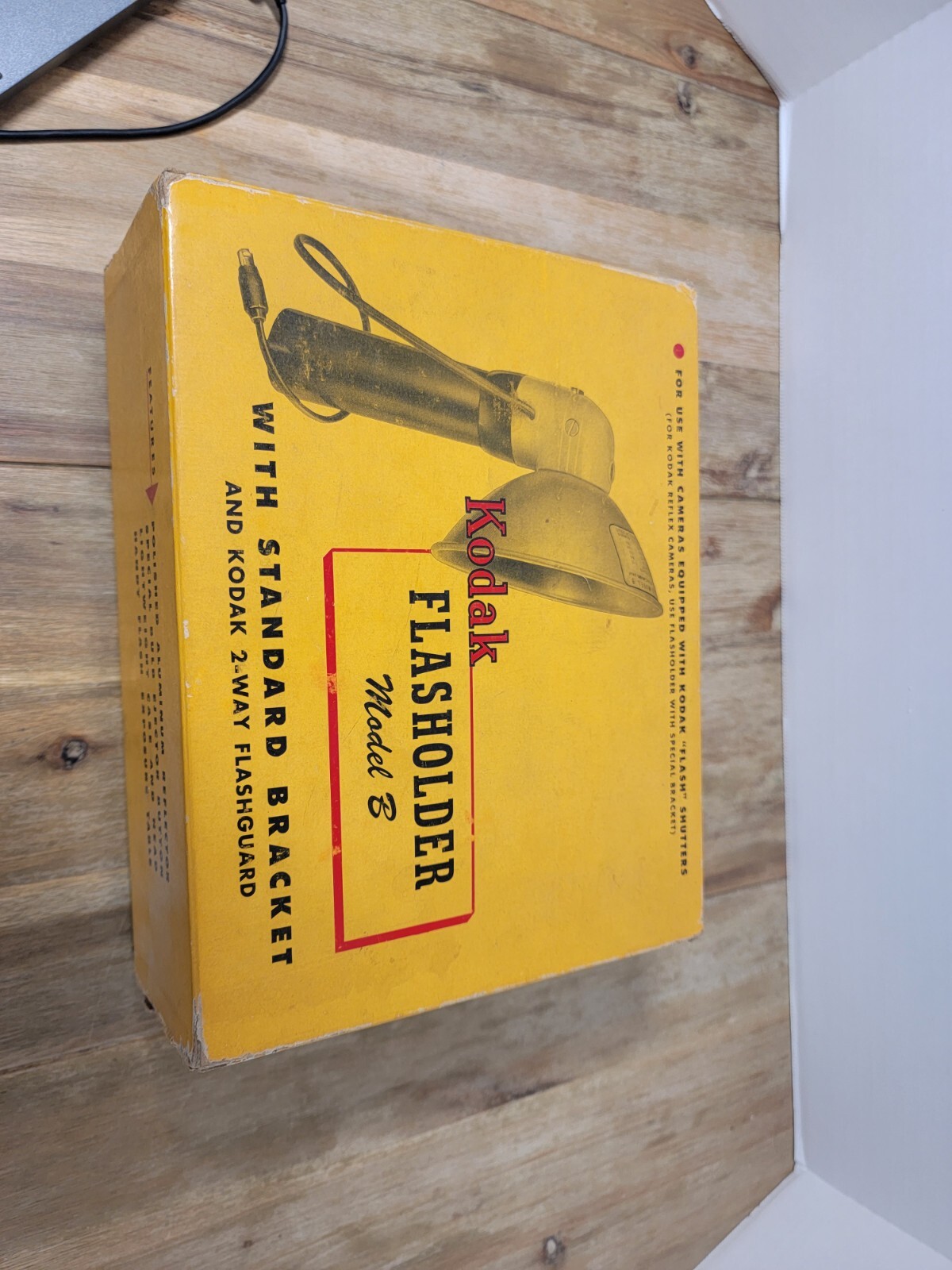 VINTAGE | Kodak Flasholder Model B Original Box Paperwork Bulb extra parts