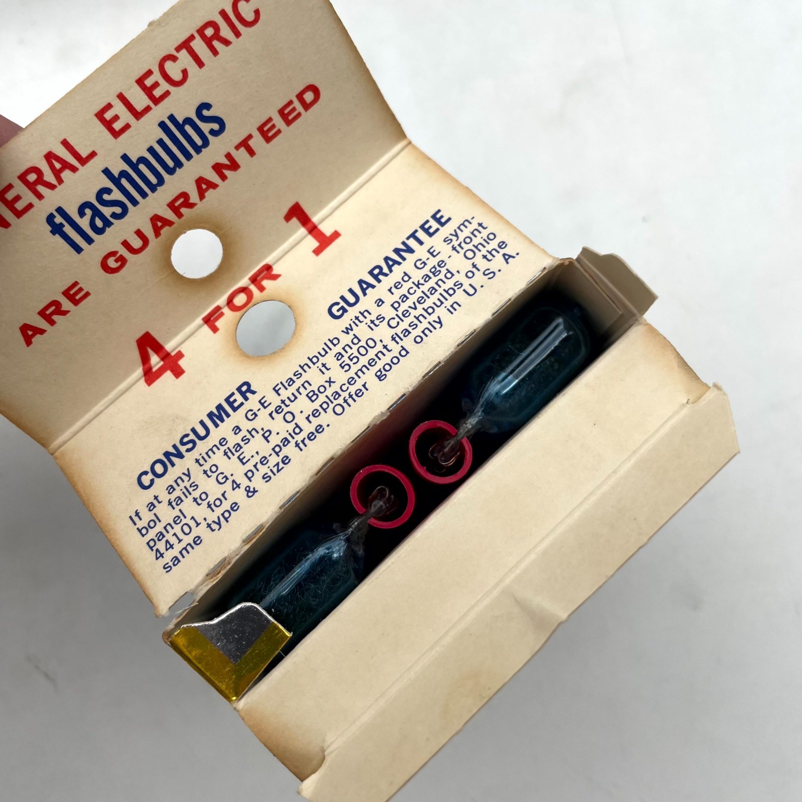 Lot of 12 General Electric AG-3B Super Blue Flash Bulbs for Film Photography