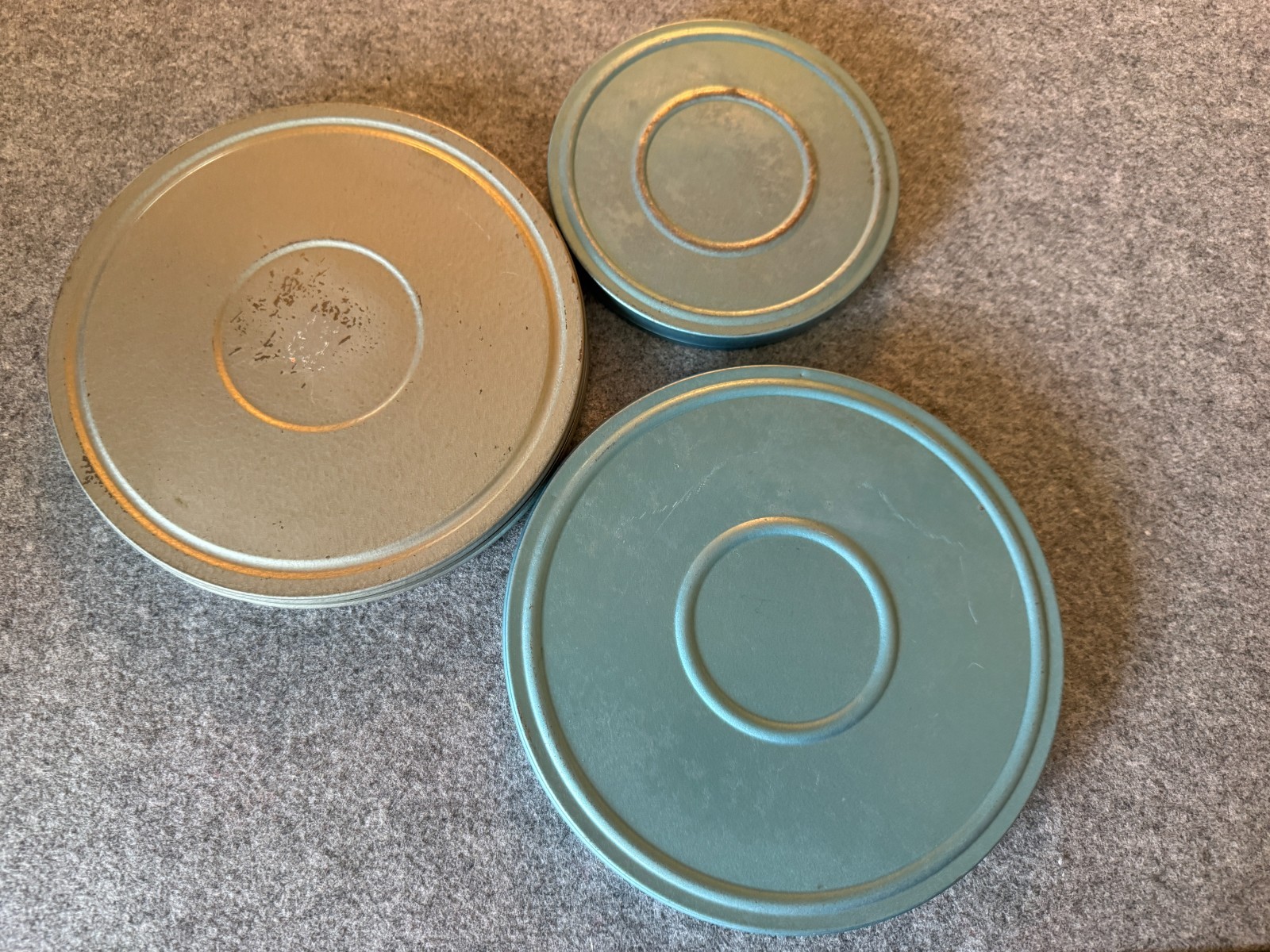 Vintage 3- Compco 7″ /5″ Metal Canisters -Kenco Take Up Film Reels 8mm