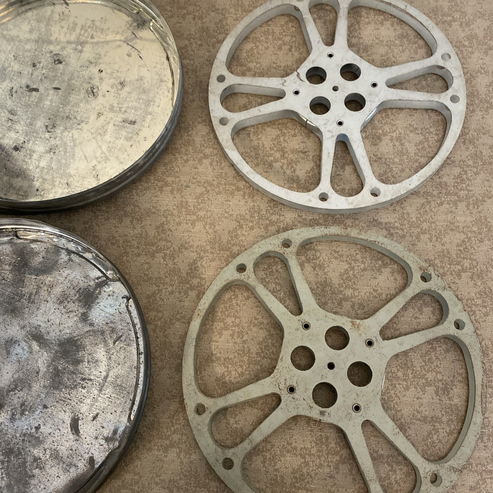 Lot of 2 Vintage 16mm Eastman Kodak 13 3/4Film Reel & Canister 1600 Feet RARE #2