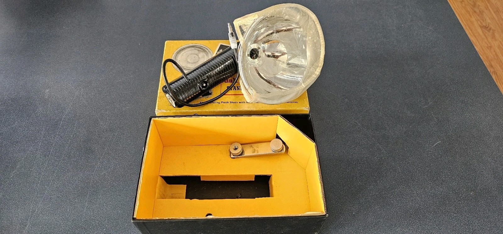Vintage KODAK Standard Flash Holder in Original Box With Bracket & Bulk NEW NOS