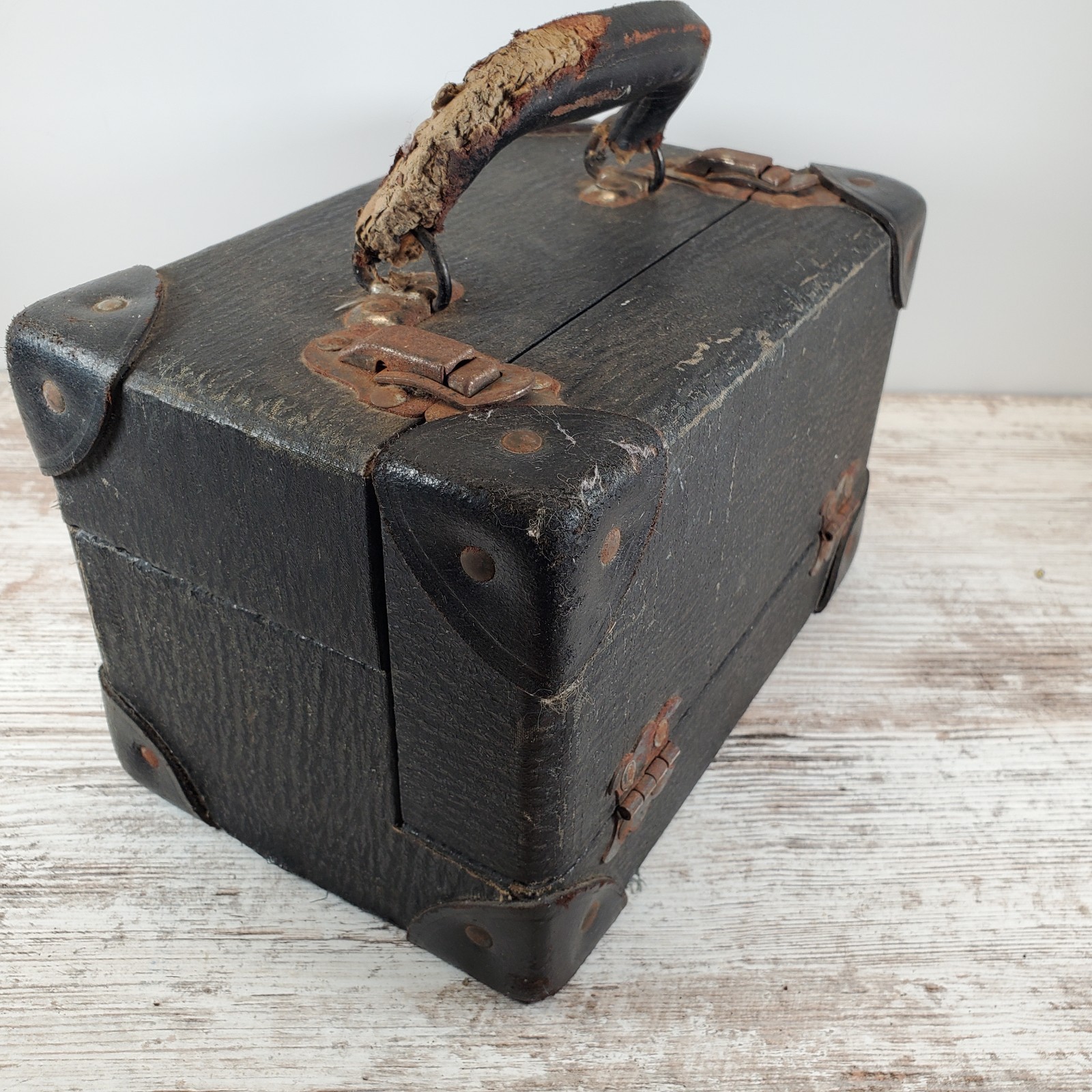 Vintage McAuley 8mm Film Reel Case Wood Box Holds 12 5″ Reels Universal Compass