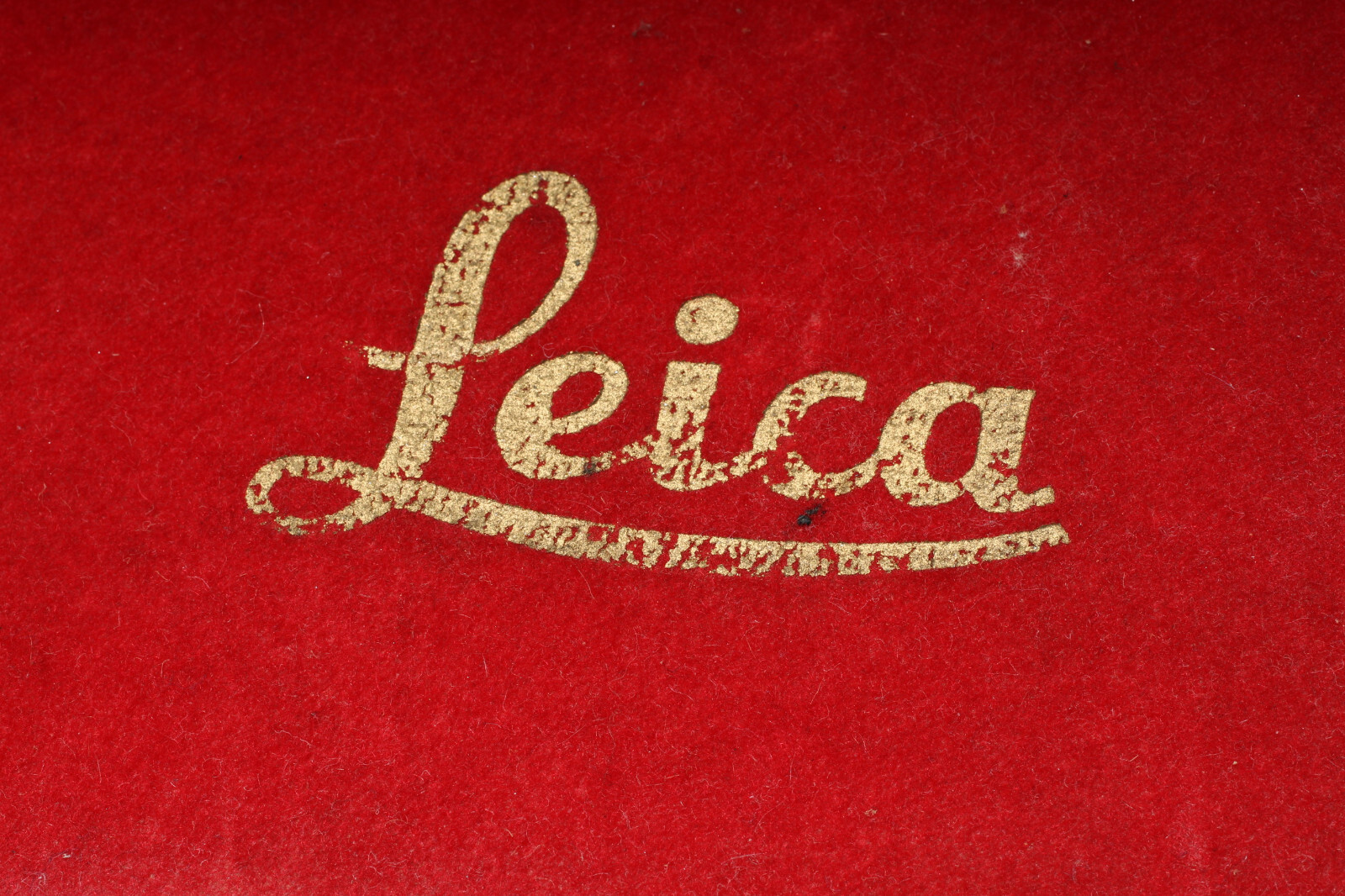 1955 LEICA M3 RED VELVET BOX WITH CAMERA AND LENS SERIAL NUMBERS