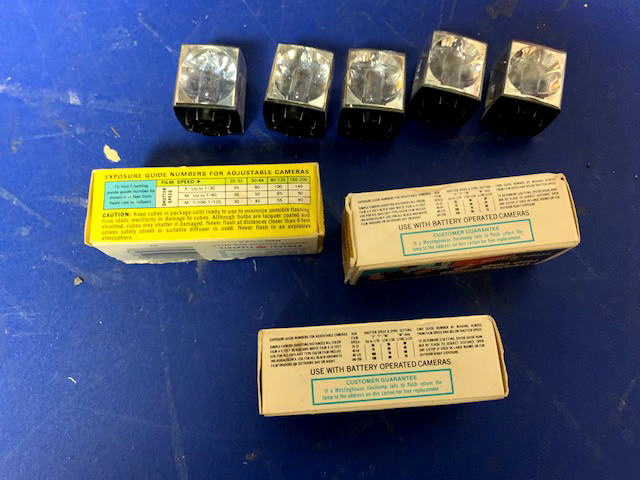 Lot of 13 Flash Cubes, 5 Westinghouse, 2 GE, 6 Sylvania Blue dot