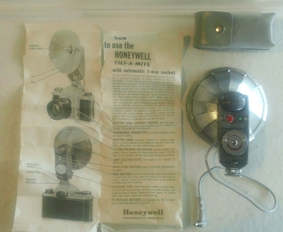 Vintage Honeywell Tilt-A-Mite Folding Fan Camera Flash + Instructions – Not Test
