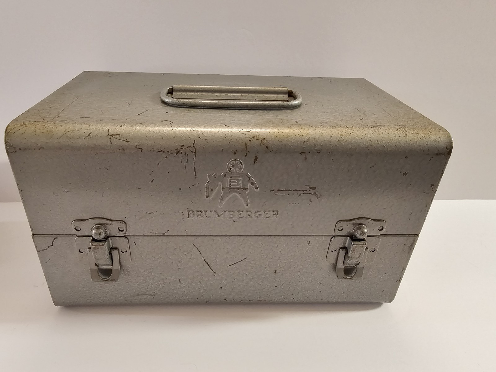 Brumberger Movie Case For 8mm Movies 5″ Canister Tins No Reels Or Film