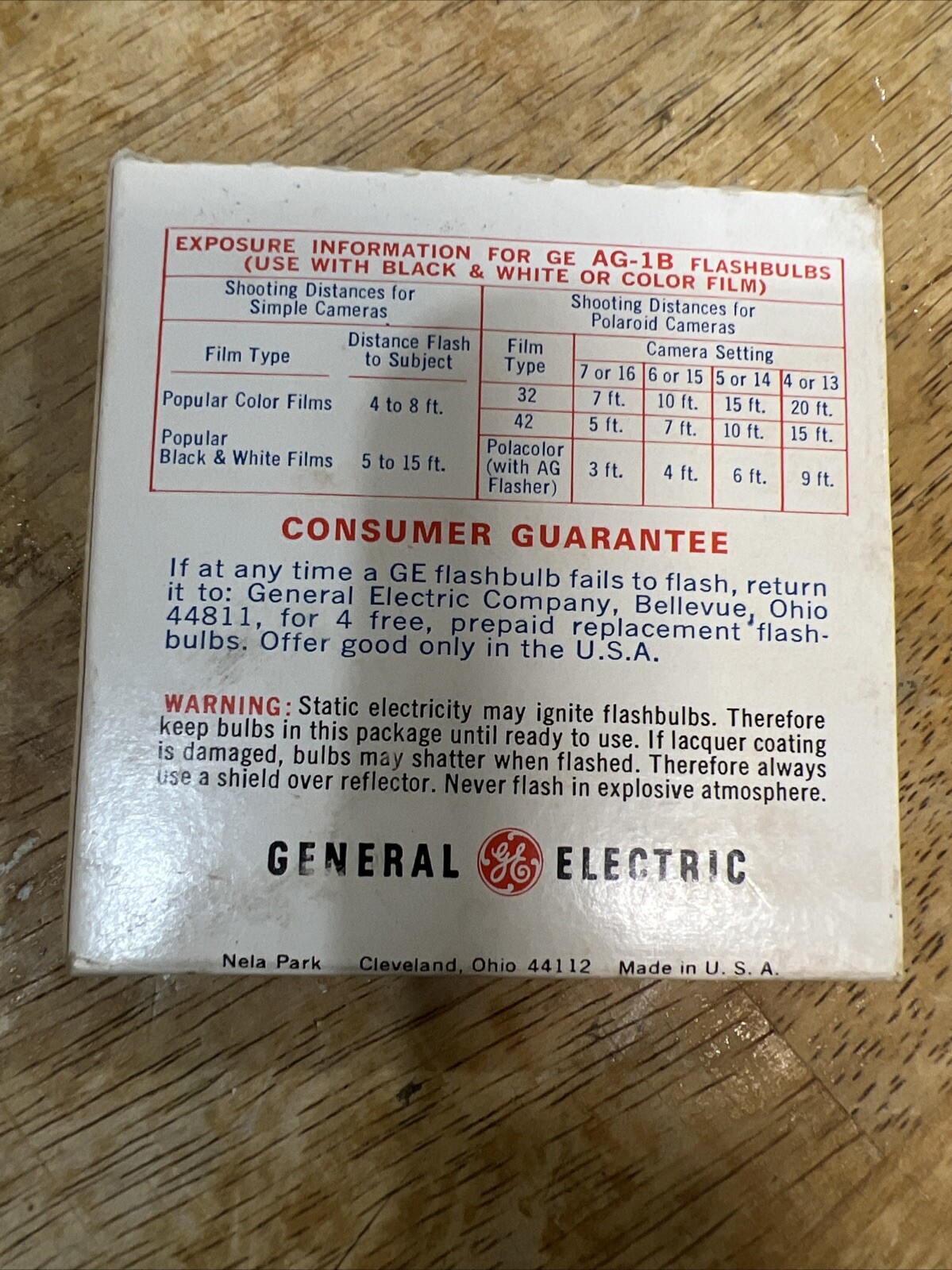 Vintage General Electric Flashbulbs Blue Dot # AG-1B 12 Bulbs in Package