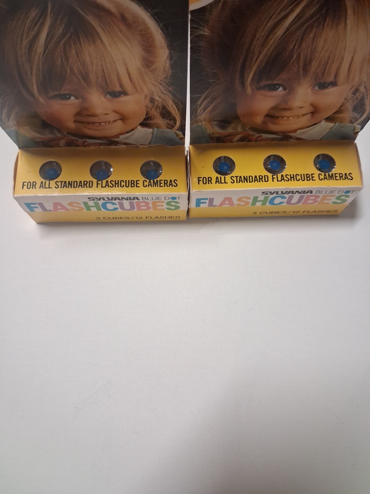 Vintage lot of two 3 Pack ( 12 Flash ) Sylvania Blue Dot Camera Flashcubes