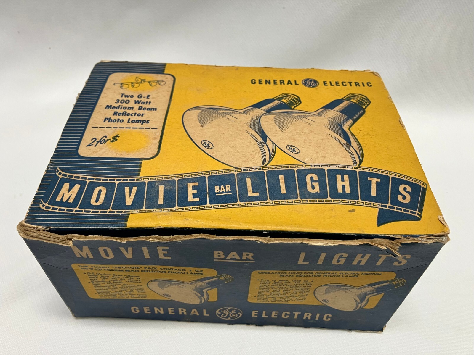 Vintage GE Movie Bar Lights 300 Watt Original Box Untested