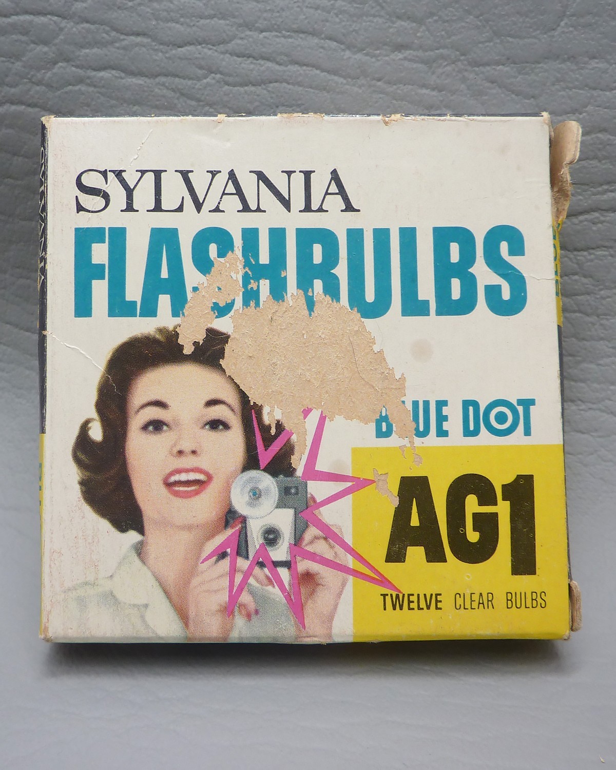 Vintage Sylvania Flashbulbs Blue Dot AG1 – 8 left in box