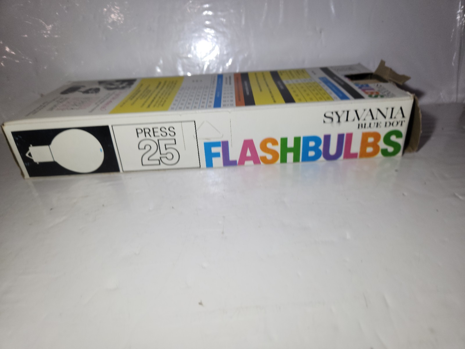 Vintage Sylvania Blue Dot Flash Bulbs Press 25 Pack of 12 Original Box