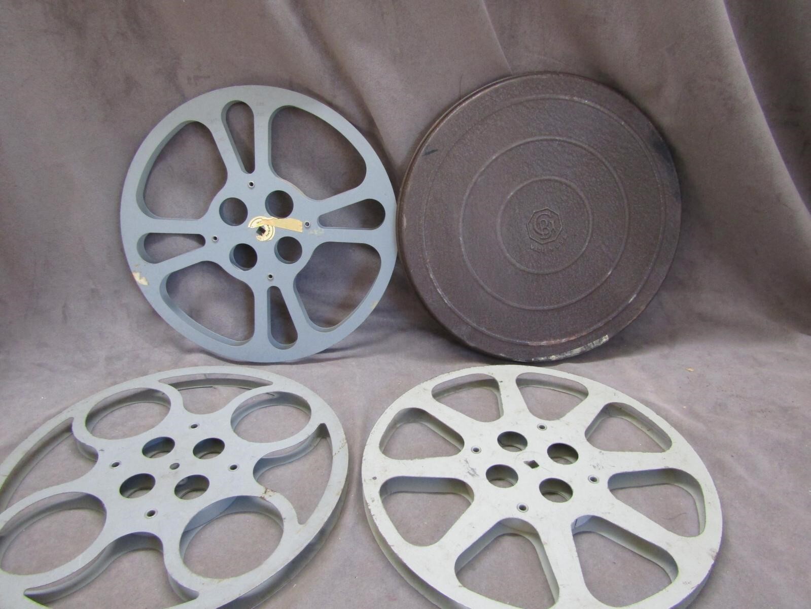 3 Vintage Metal 16mm Movie Film Reels & 1 Can – 12″ 1220 FT – Empty rs