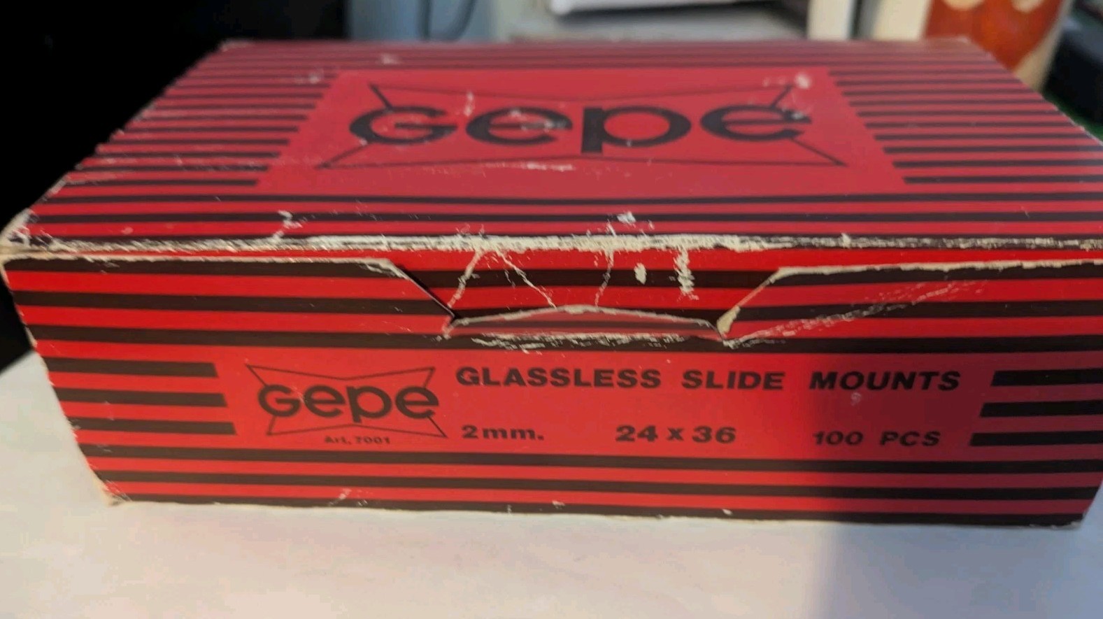 Gepe Glassless Slide Mounts 24x36mm 100 Pieces – New & Unused – US Based