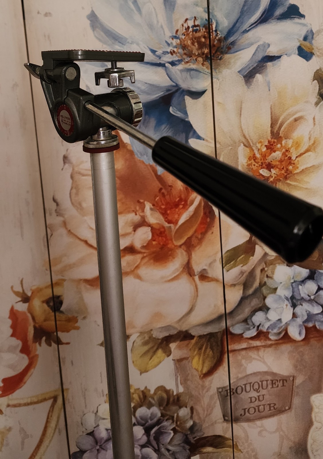 RARE Vintage Hollywood Tripod ACME-LITE (Japan) | Red Dial | Crank Lift | Studio