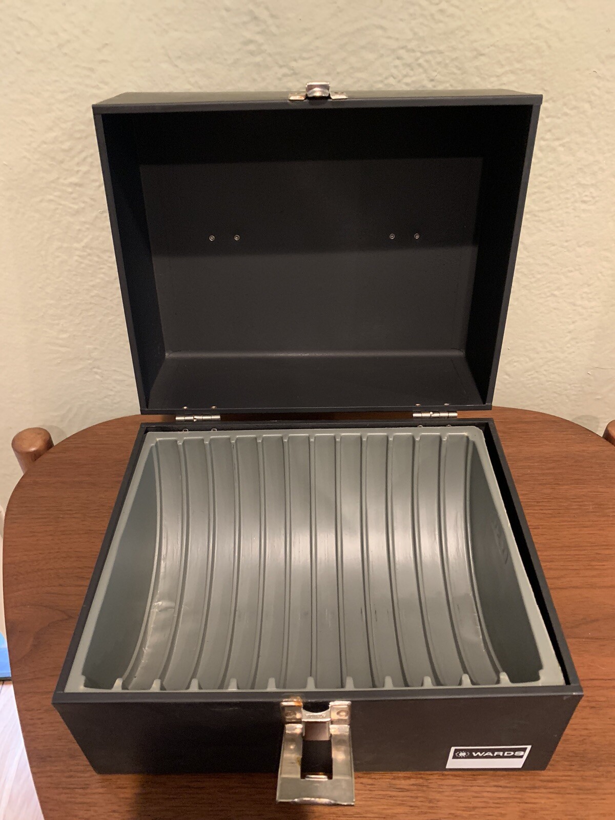 WARDS | Metal Home 8mm 12 Slot Reel Storage Carrying Case