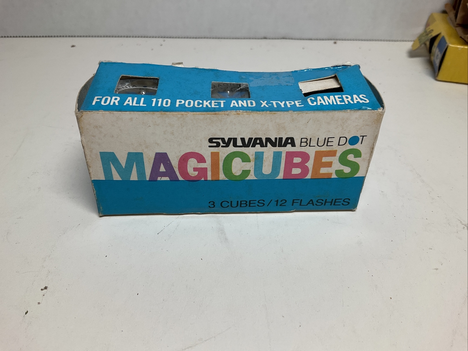 Sylvania Blue Dot Flashcubes Camera Flash Cubes 3 Pack 12 Flashes NEW OLD STOCK