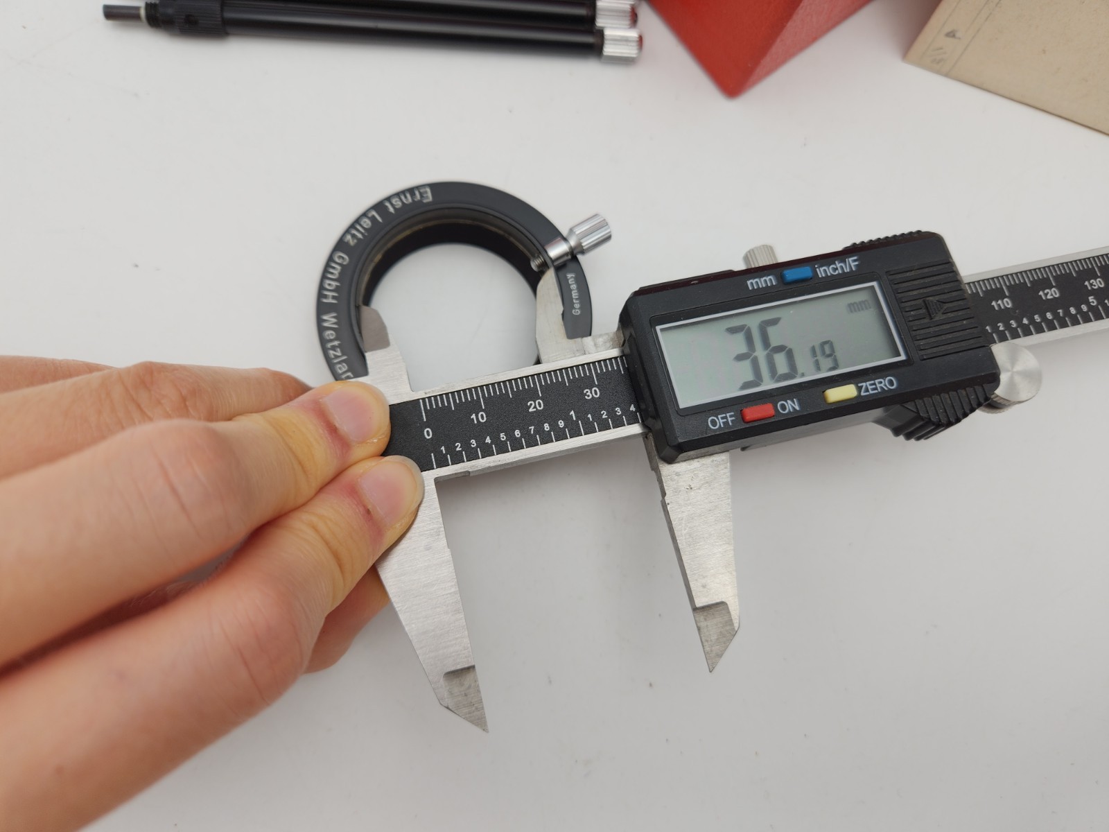 Leica Leitz BEHOO Auxiliary Device for Close Up Photography or Copy Stand Use