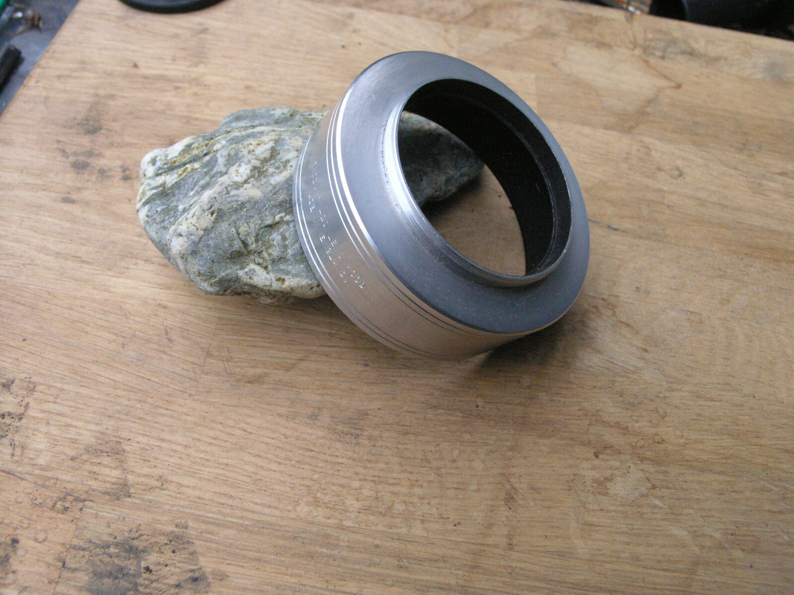 original Kodak UK series 7 VII screw in shade lens hood aluminium