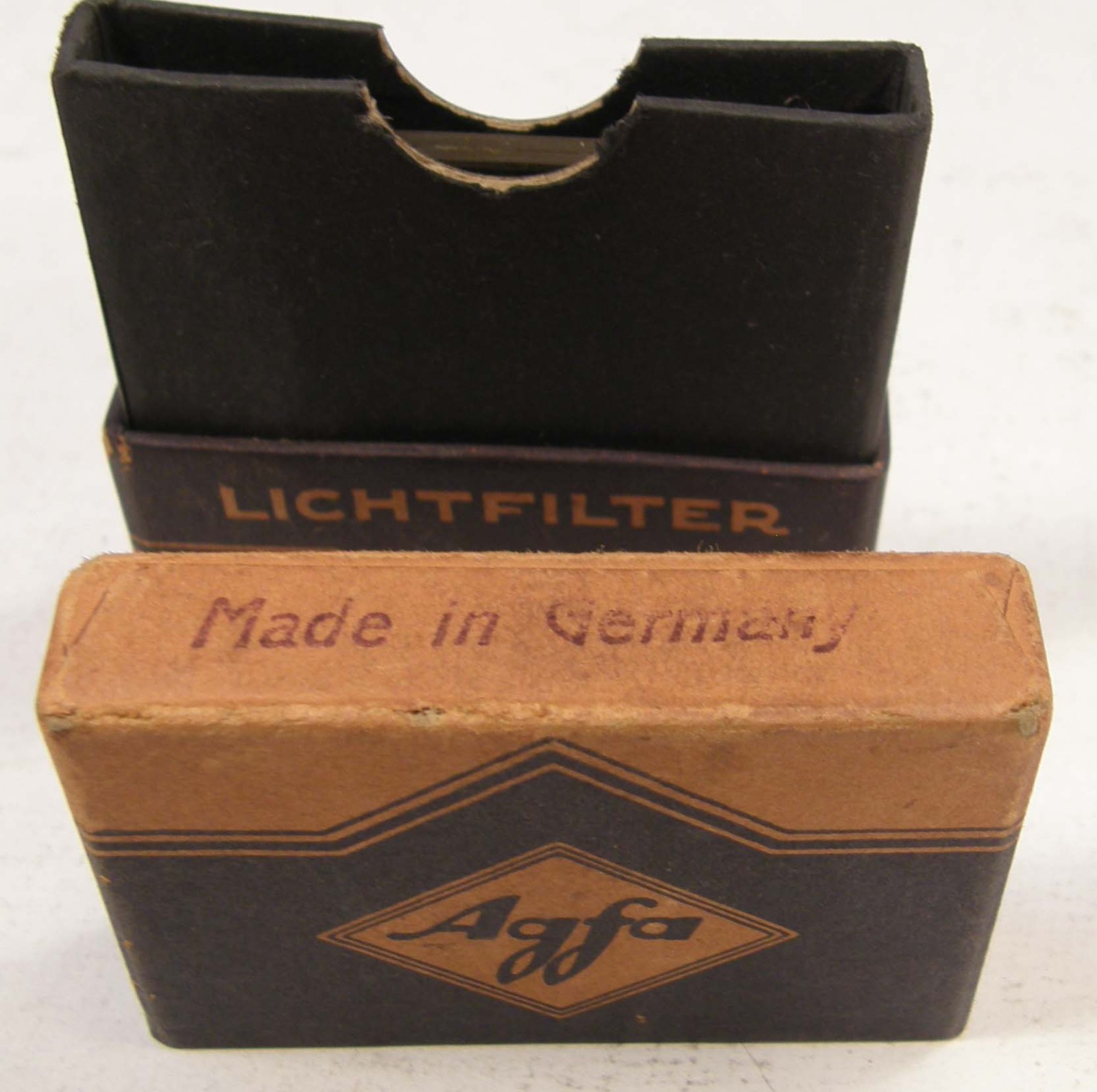 VINTAGE AGFA LICHTFILTER LIGHT FILTER IN ORIG BOX 45mm SQUARE YELLOW GLASS