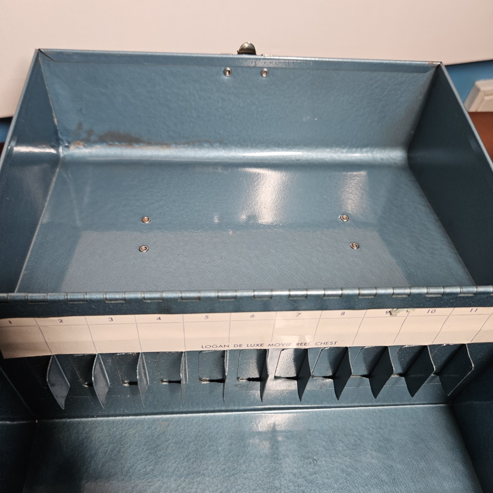 Vintage Logan Deluxe Metal 8mm Film Reel Metal Chest 12 Slots – Blue